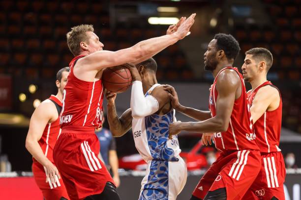 表现一直稳 表现一直稳